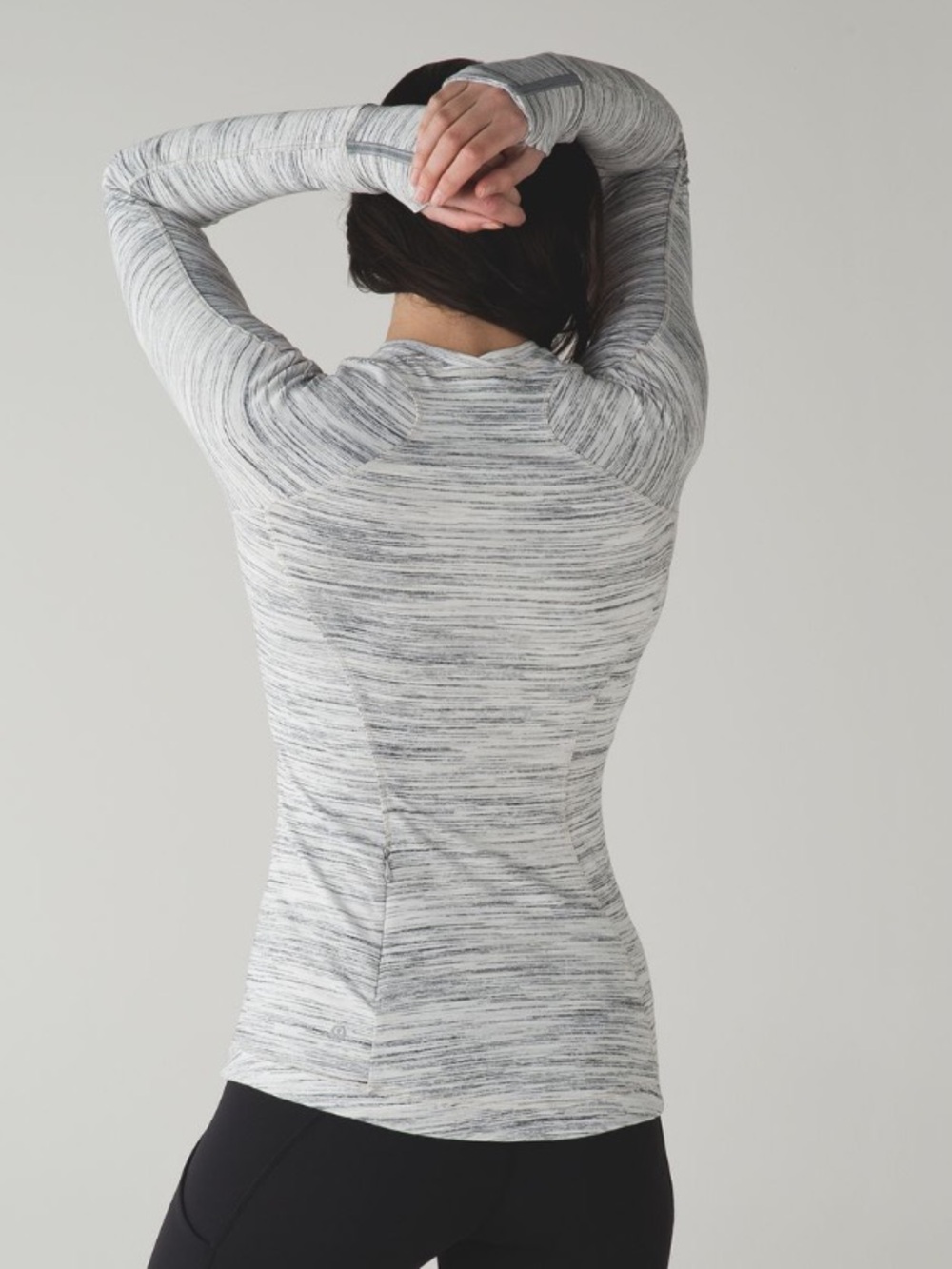 Lululemon Runderful Long Sleeve Women’s Size 2 - Picture 2 of 5